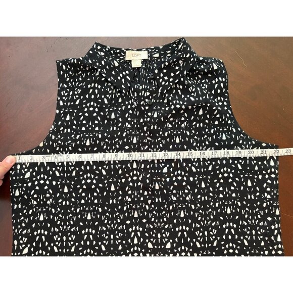 Ann Taylor LOFT Black & White Sleeveless Geometric Print Career Top Size Large - Picture 10 of 12